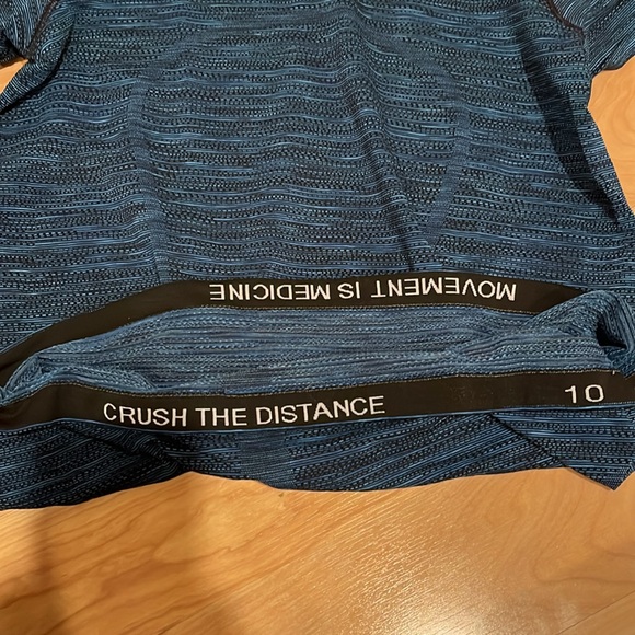 Lululemon Swiftly Tech Short Sleeve 2.0 Prism Stripe Turquoise Tide Size 10 - Picture 5 of 6